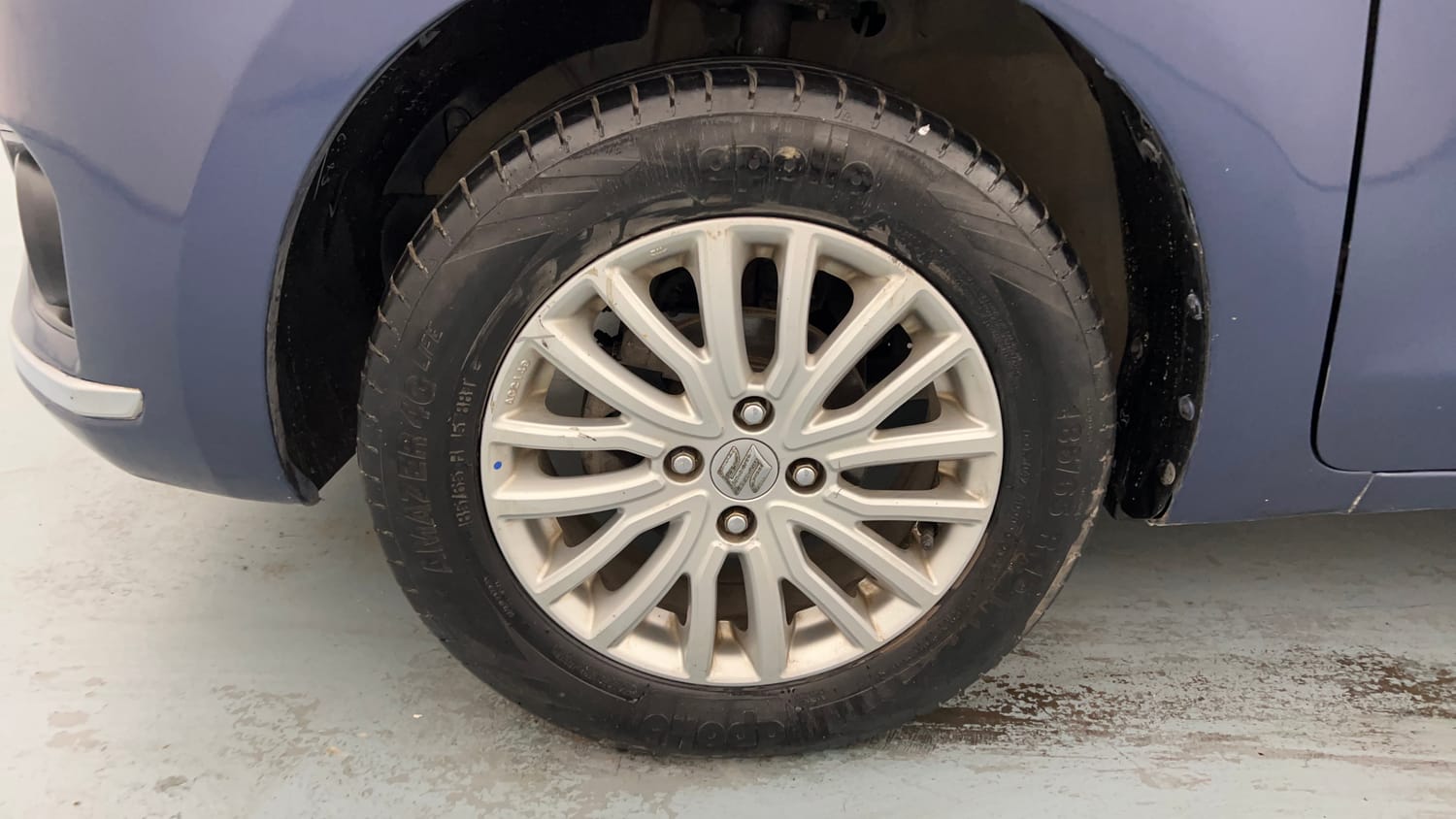 Used 2017 Maruti Suzuki Dzire ZXi Petrol Manual tyres LEFT FRONT TYRE RIM VIEW