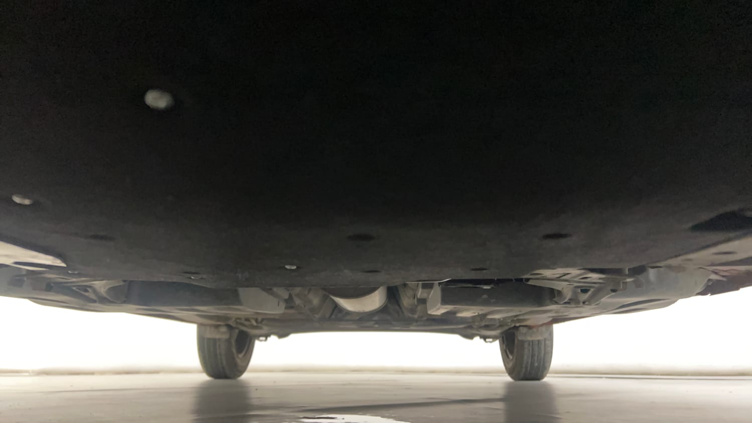 Used 2023 Maruti Suzuki Swift VXi Petrol Manual extra FRONT LEFT UNDERBODY VIEW