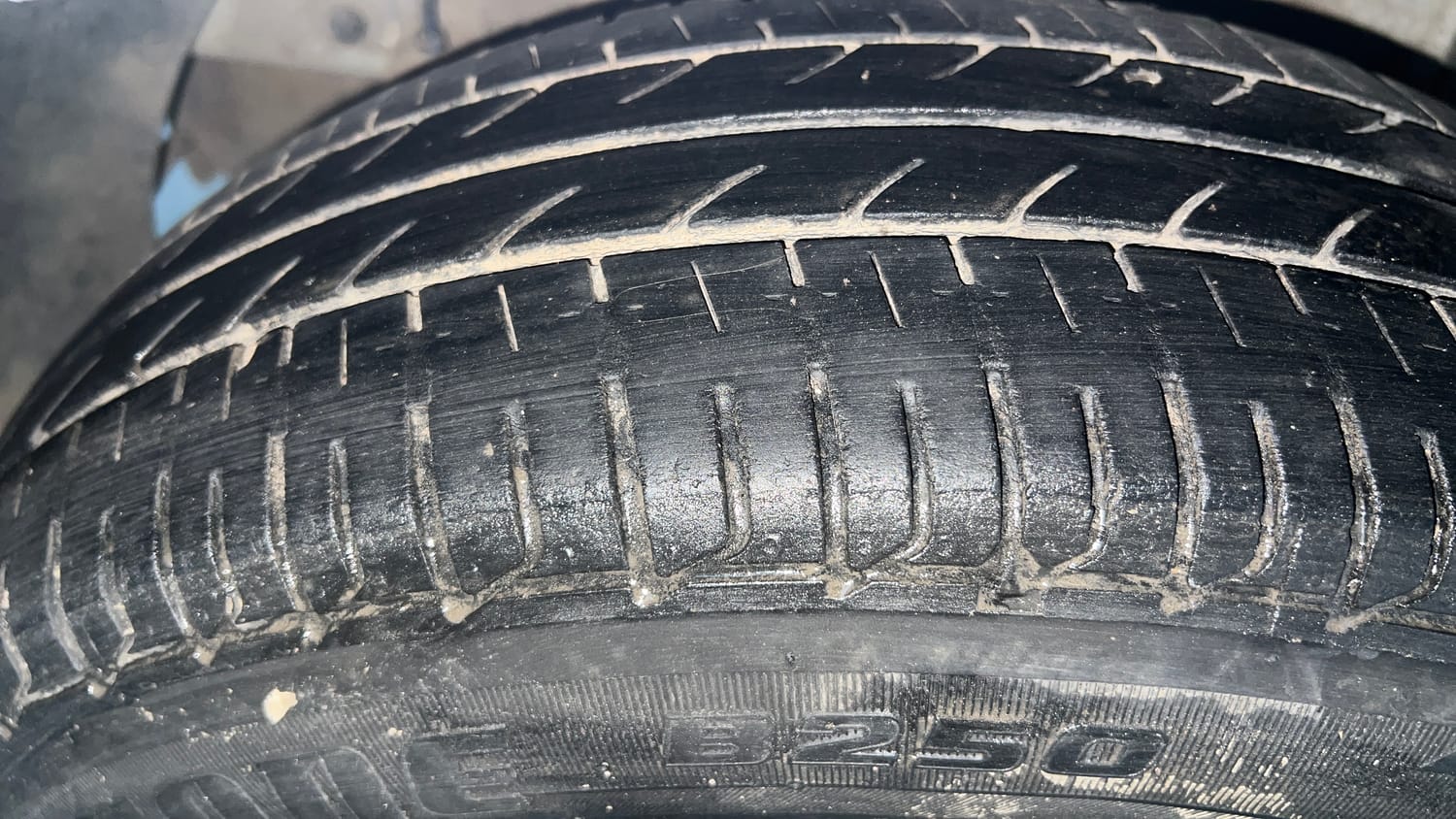 Used 2018 Hyundai Elite i20 Sportz 1.2 Petrol Manual tyres RIGHT REAR TYRE TREAD VIEW