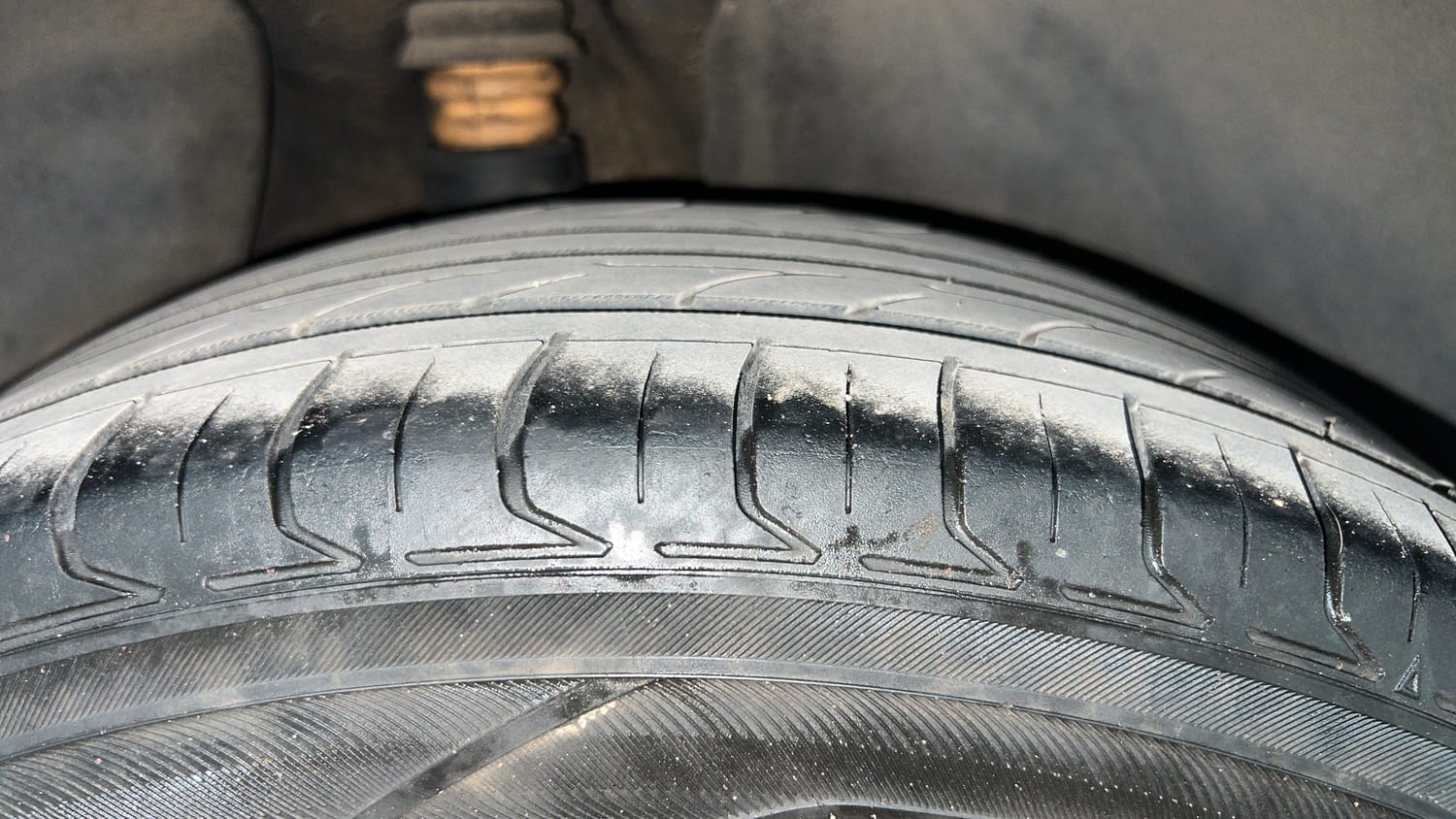 Used 2019 Hyundai Creta SX 1.6 AT Petrol Petrol Automatic tyres RIGHT REAR TYRE TREAD VIEW