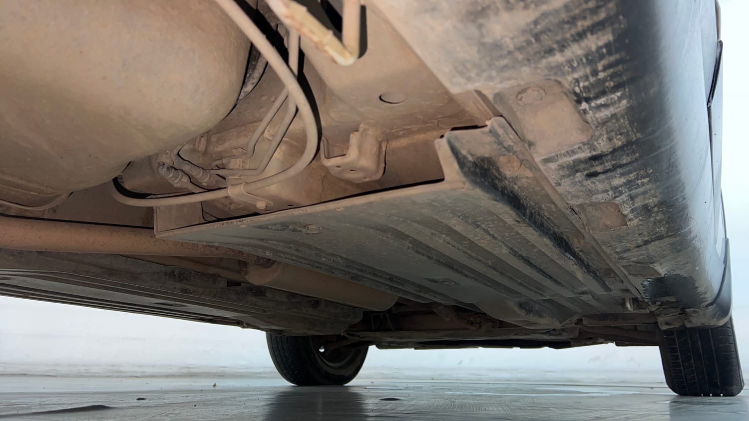 Used 2021 maruti-suzuki Vitara Brezza LXi Petrol Manual extra REAR RIGHT UNDERBODY VIEW