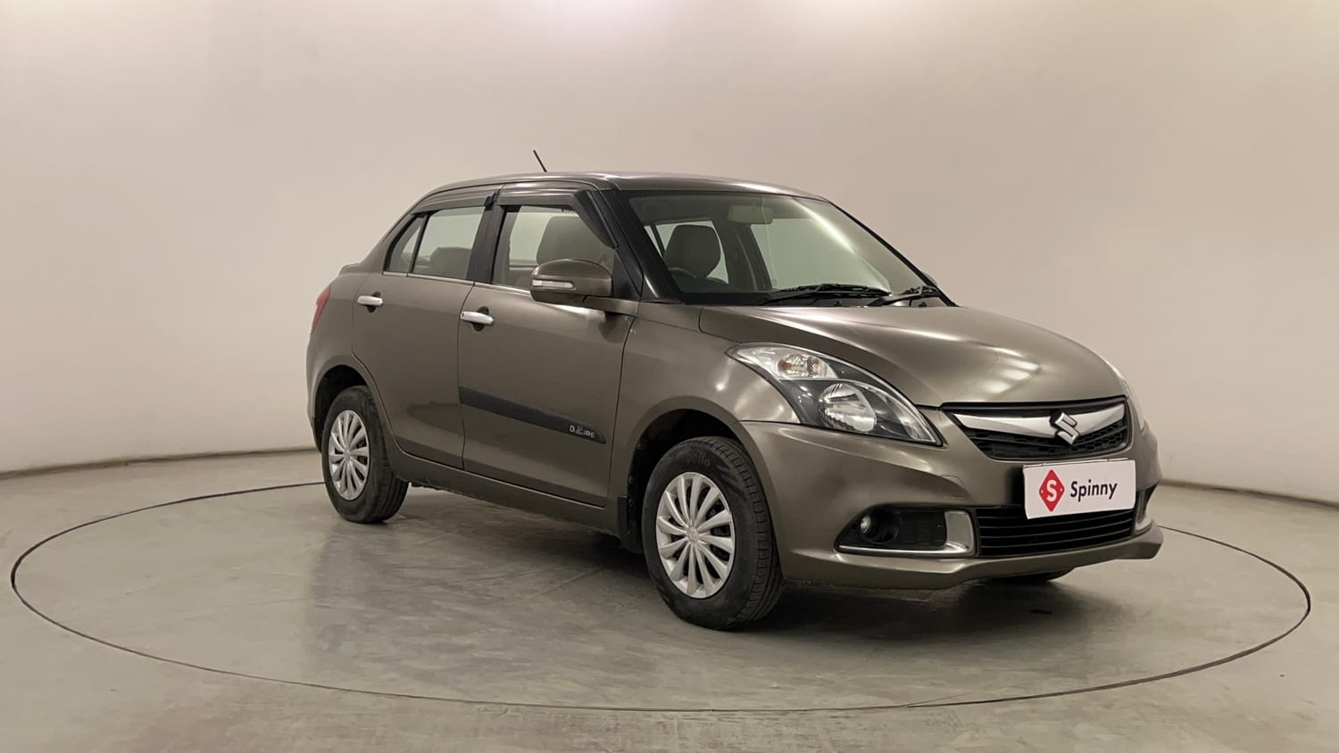 Used 2015 Maruti Suzuki Swift Dzire VXI Petrol Manual exterior RIGHT FRONT CORNER VIEW