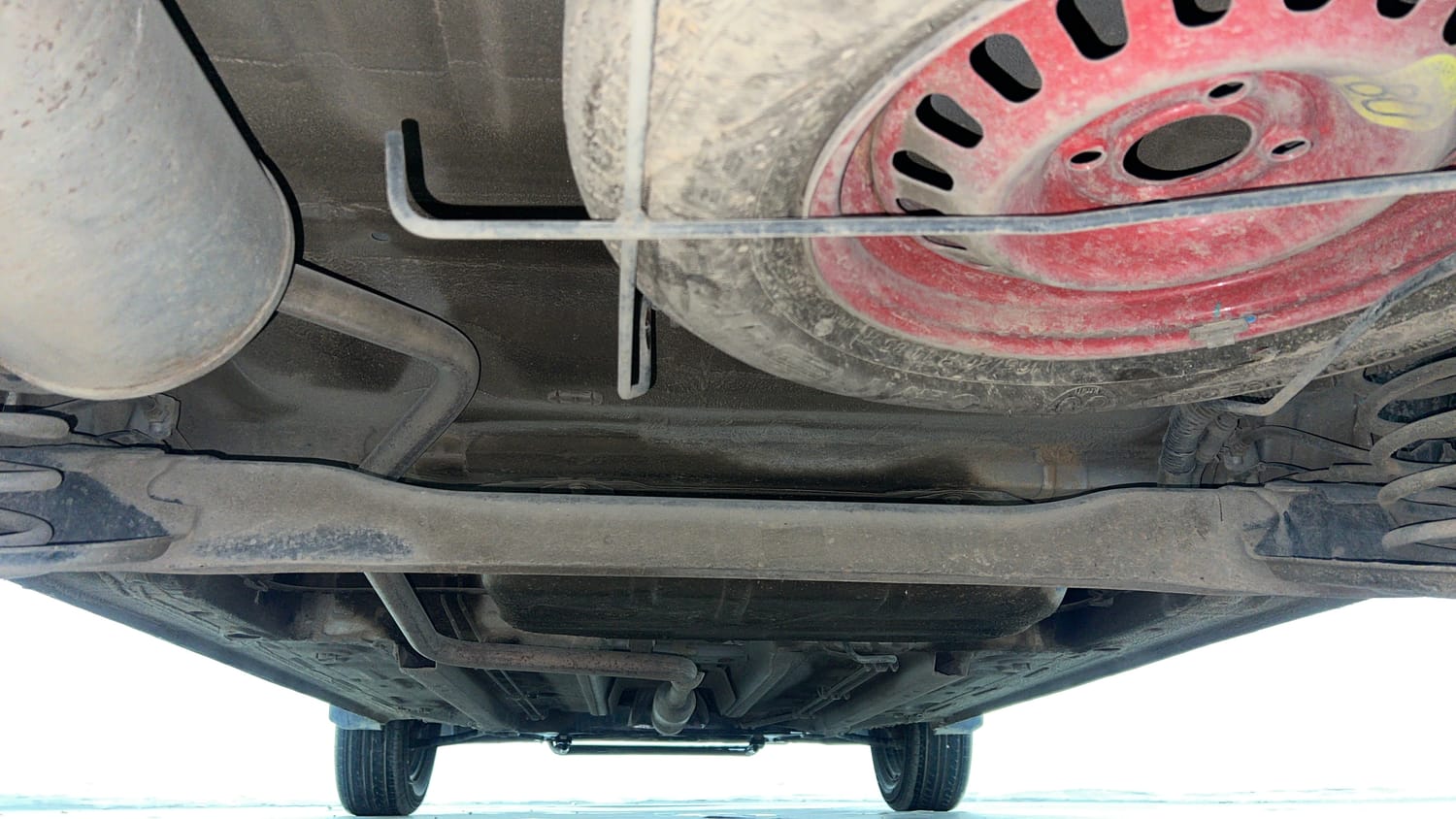 Used 2022 Renault Triber RXZ Petrol Automatic extra REAR UNDERBODY VIEW (TAKEN FROM REAR)