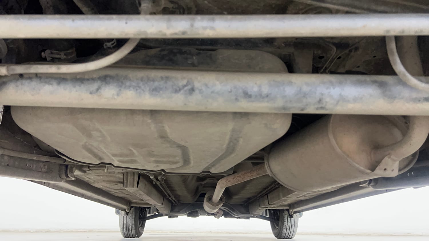 Used 2012 Maruti Suzuki Wagon R LXi Petrol Manual extra REAR UNDERBODY VIEW (TAKEN FROM REAR)