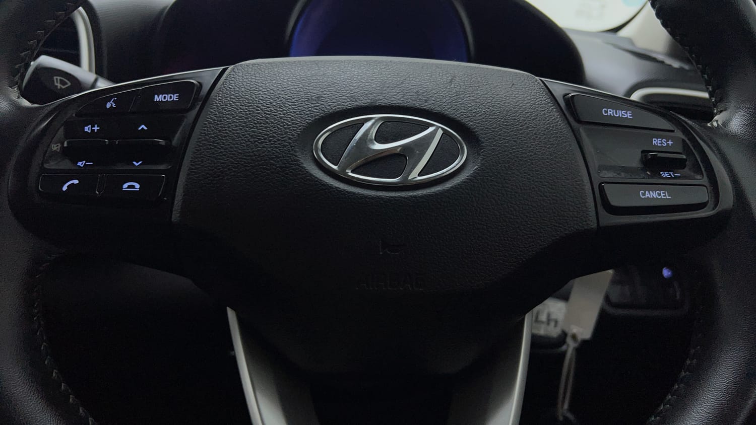 Used 2020 hyundai Venue SX 1.0 Turbo Petrol Petrol Manual top_features Airbags
