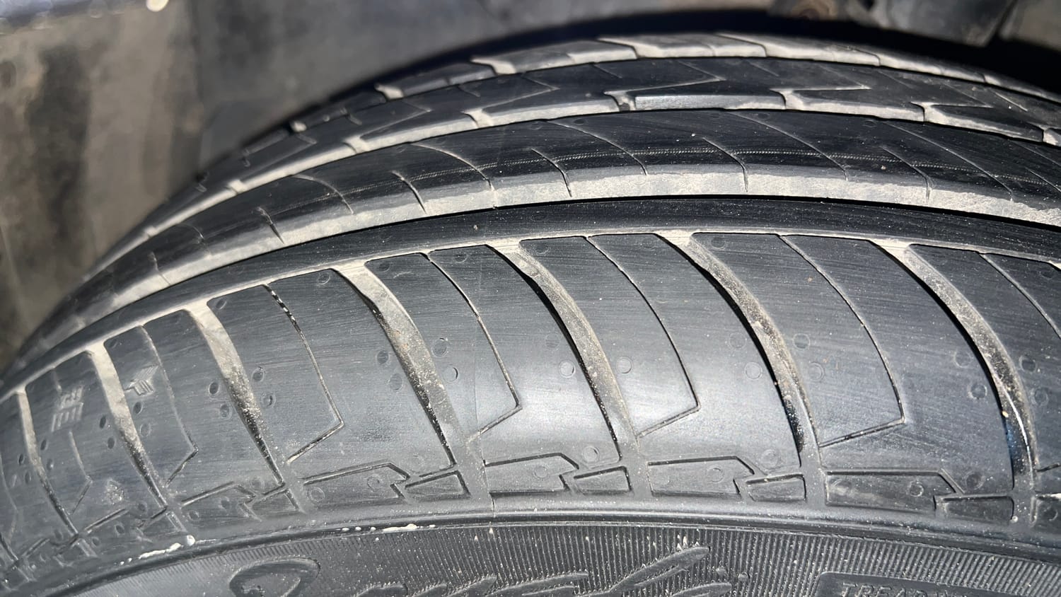 Used 2019 Honda Amaze 1.2 V CVT Petrol Petrol Automatic tyres LEFT FRONT TYRE TREAD VIEW