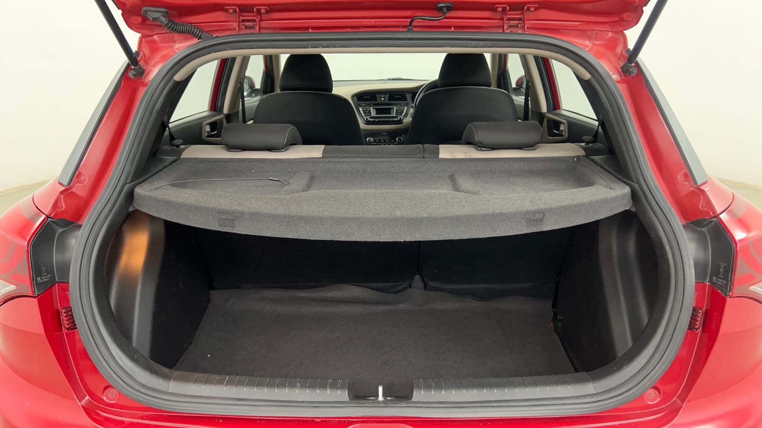 Used 2015 Hyundai Elite i20 Asta 1.2 Petrol Manual interior DICKY INSIDE VIEW