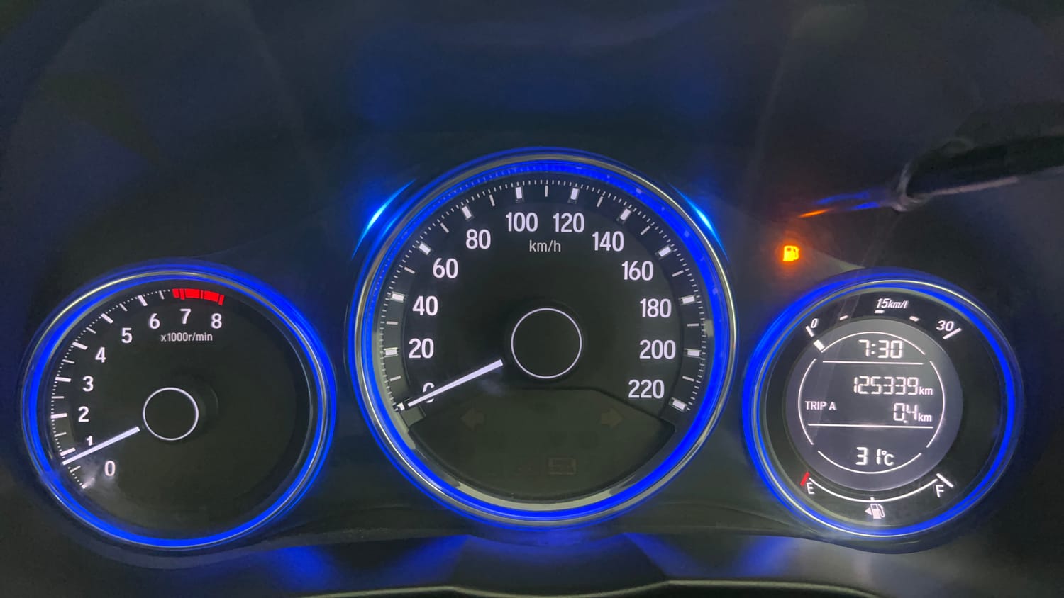 Used 2016 Honda City VX (O) MT BL Petrol Manual interior CLUSTERMETER VIEW