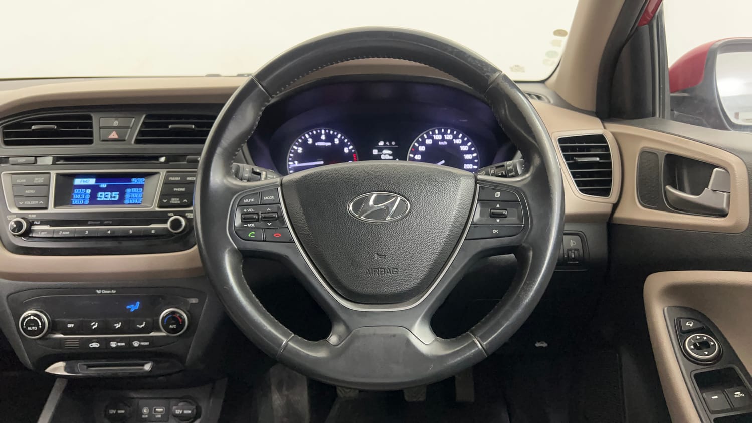 Used 2015 Hyundai Elite i20 Asta 1.2 Petrol Manual interior STEERING VIEW