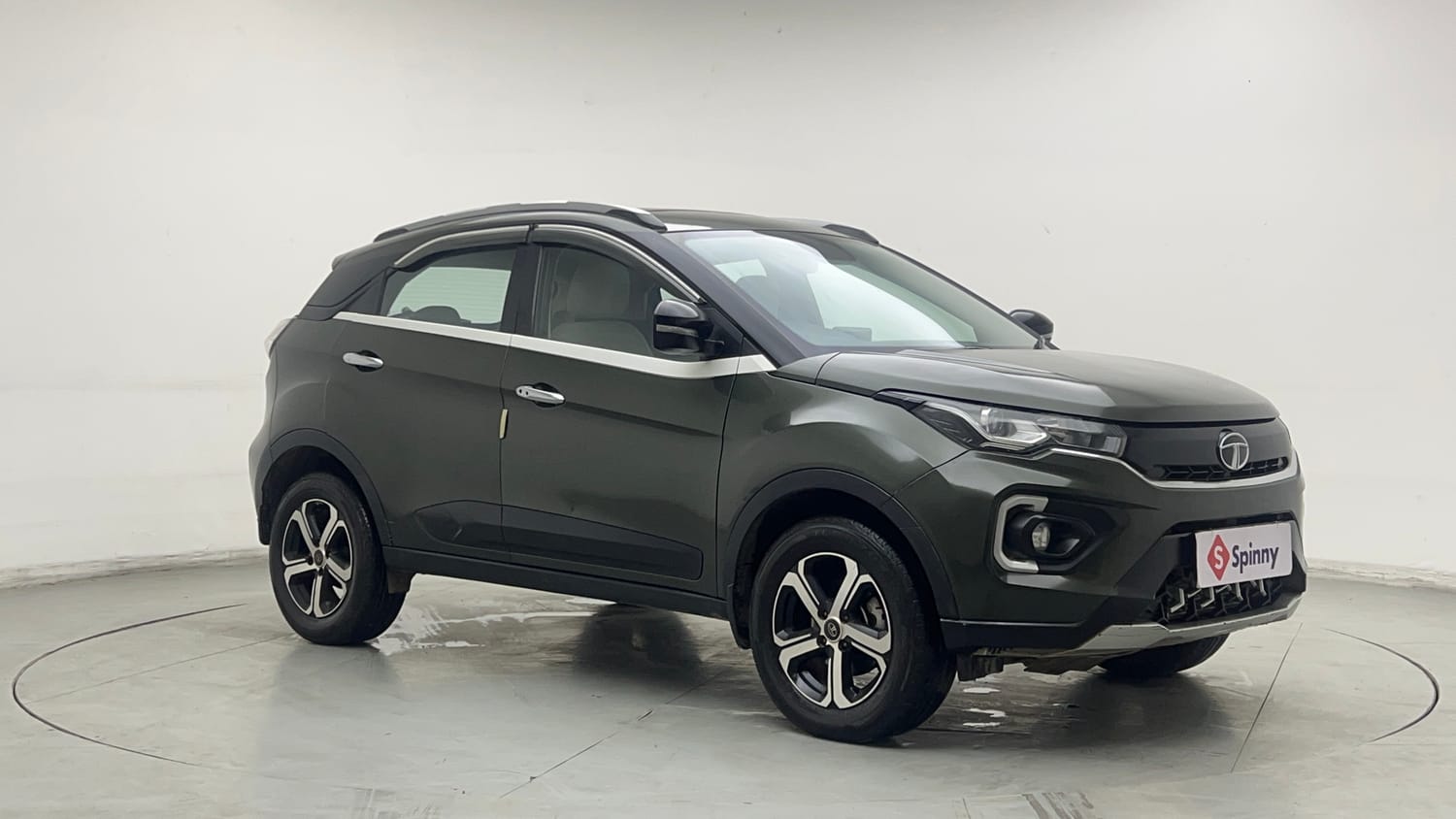 Used 2022 Tata Nexon XZA Plus (Premium) Diesel Diesel Automatic exterior RIGHT FRONT CORNER VIEW