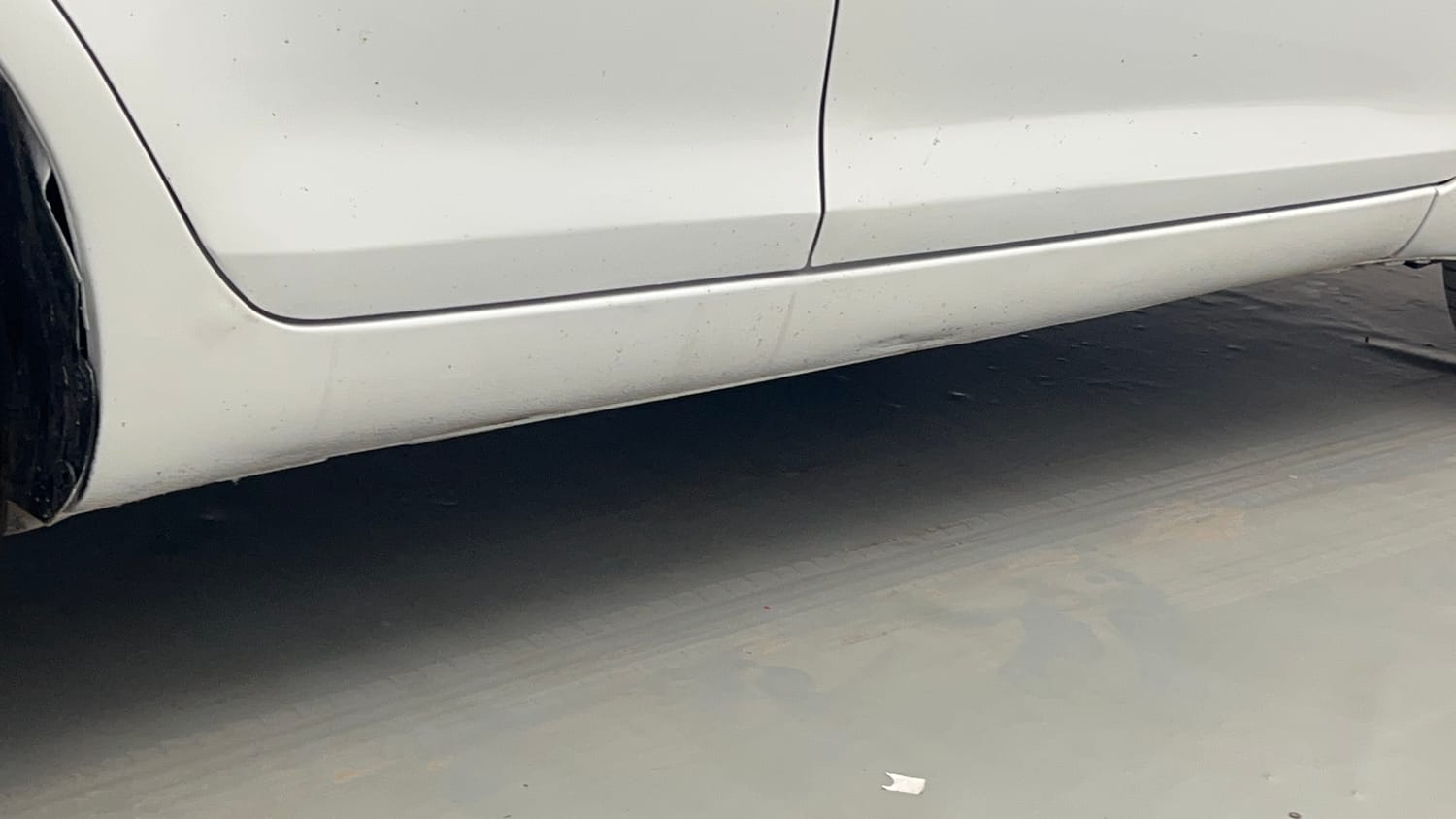 Used 2015 Maruti Suzuki Swift VXi Petrol Manual dents MINOR DENT