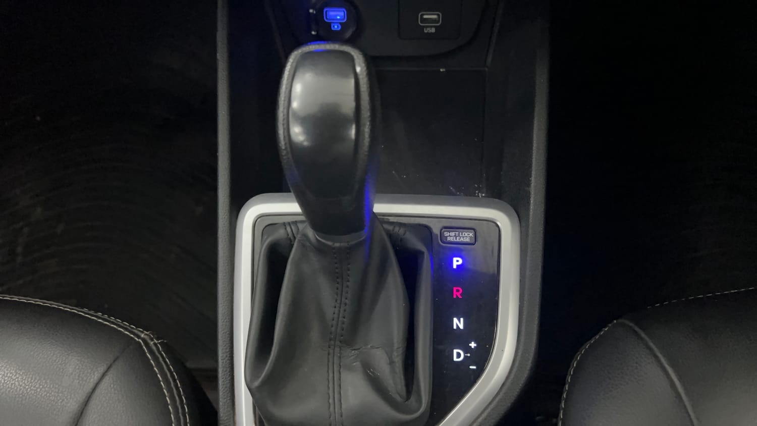 Used 2019 Hyundai Creta S 1.6 AT CRDi Diesel Automatic interior GEAR  KNOB VIEW