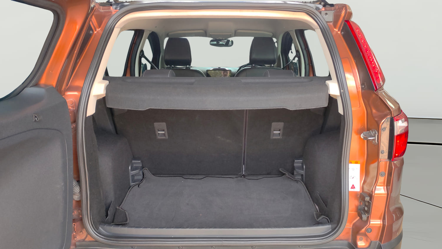 Used 2018 Ford EcoSport Titanium + 1.5L Ti-VCT AT Petrol Automatic interior DICKY INSIDE VIEW