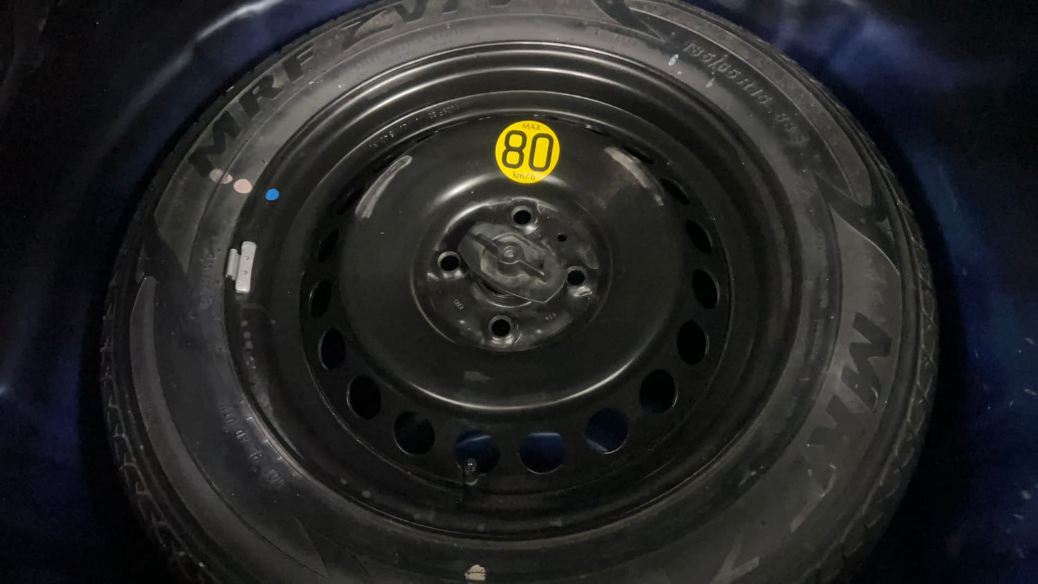 Used 2016 Maruti Suzuki Baleno Zeta 1.2 Petrol Manual tyres SPARE TYRE VIEW