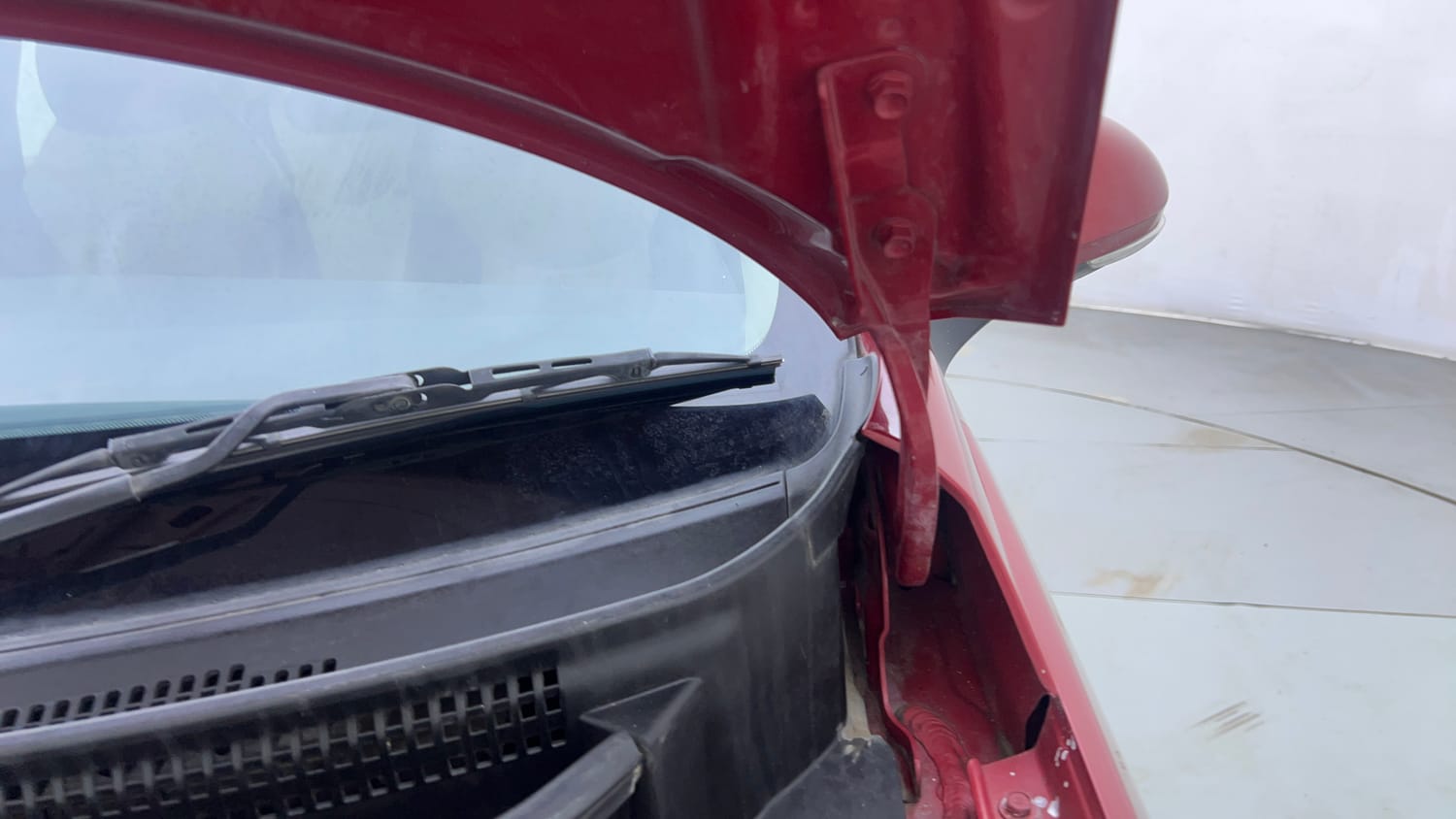 Used 2019 Hyundai Santro Sportz CNG Cng Manual engine ENGINE LEFT SIDE HINGE & APRON VIEW