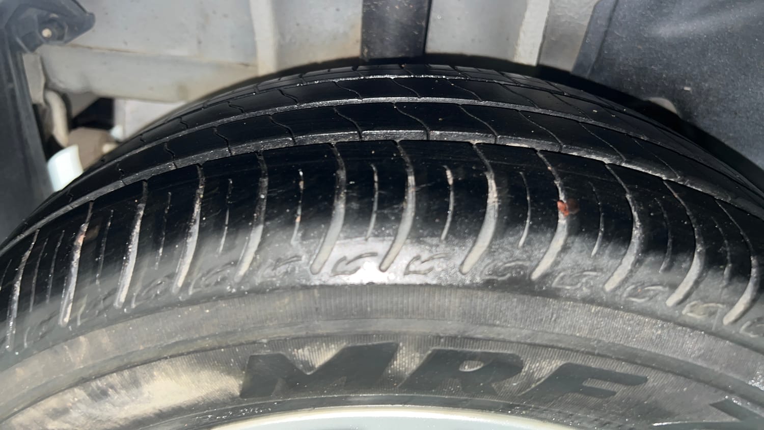 Used 2018 Tata Tiago Revotron XZ Plus Petrol Manual tyres RIGHT REAR TYRE TREAD VIEW