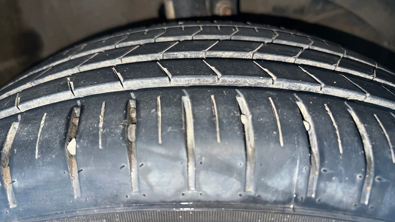 Used 2018 Maruti Suzuki Baleno Alpha 1.2 Petrol Manual tyres RIGHT FRONT TYRE TREAD VIEW
