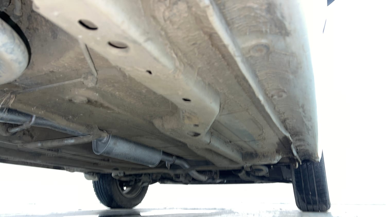 Used 2018 Tata Tiago Revotron XZ Plus Petrol Manual extra REAR RIGHT UNDERBODY VIEW