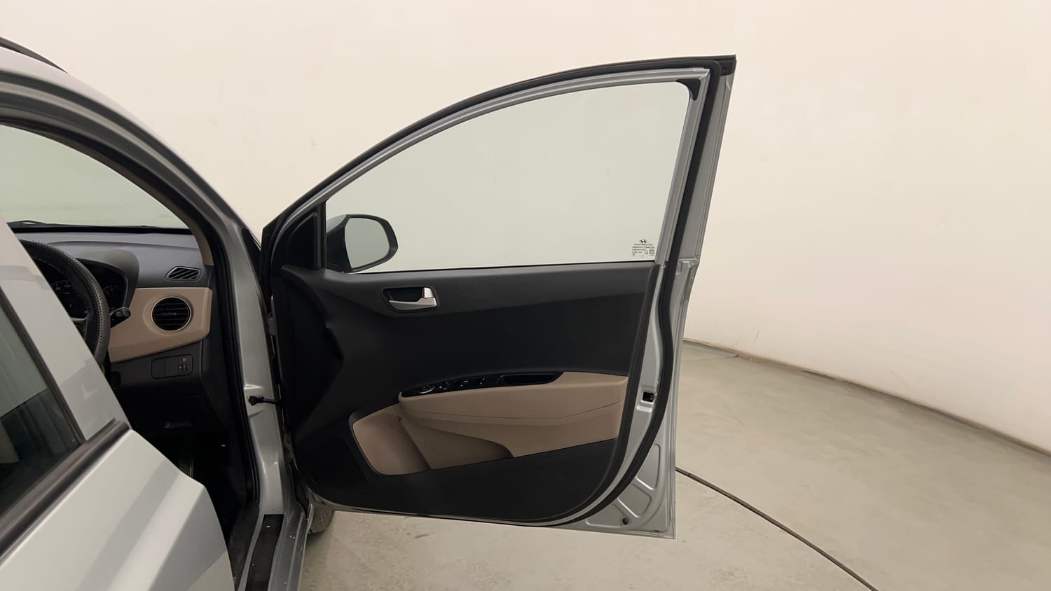 Used 2019 Hyundai Grand i10 Sportz AT 1.2 Kappa VTVT Petrol Automatic interior RIGHT FRONT DOOR OPEN VIEW