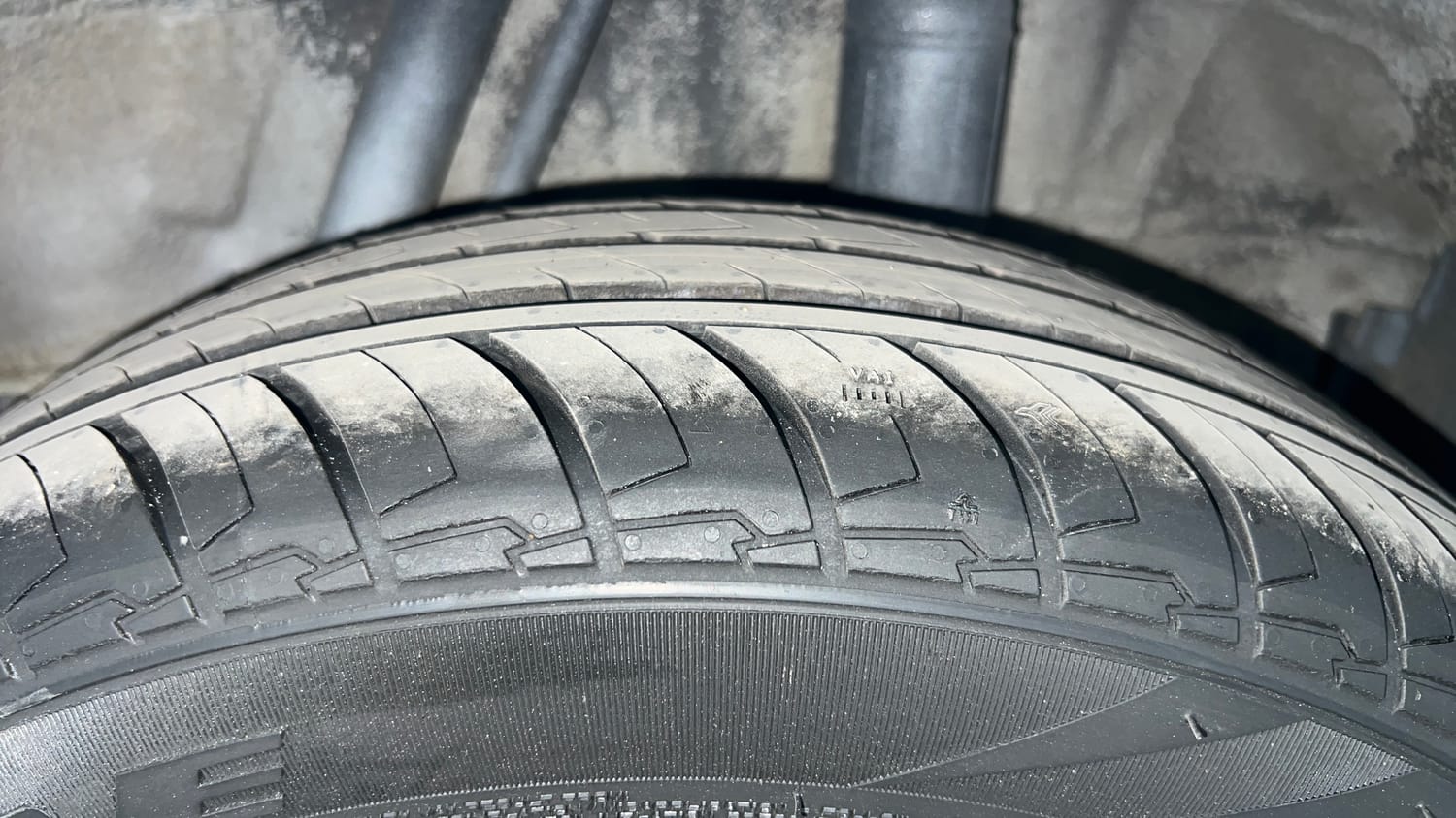 Used 2016 Honda City VX (O) MT BL Petrol Manual tyres LEFT REAR TYRE TREAD VIEW