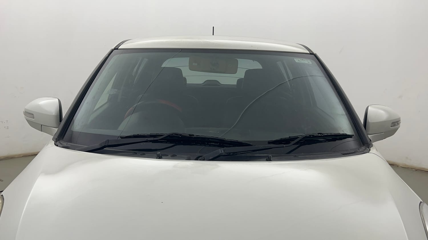 Used 2015 Maruti Suzuki Swift VXi Petrol Manual exterior FRONT WINDSHIELD VIEW