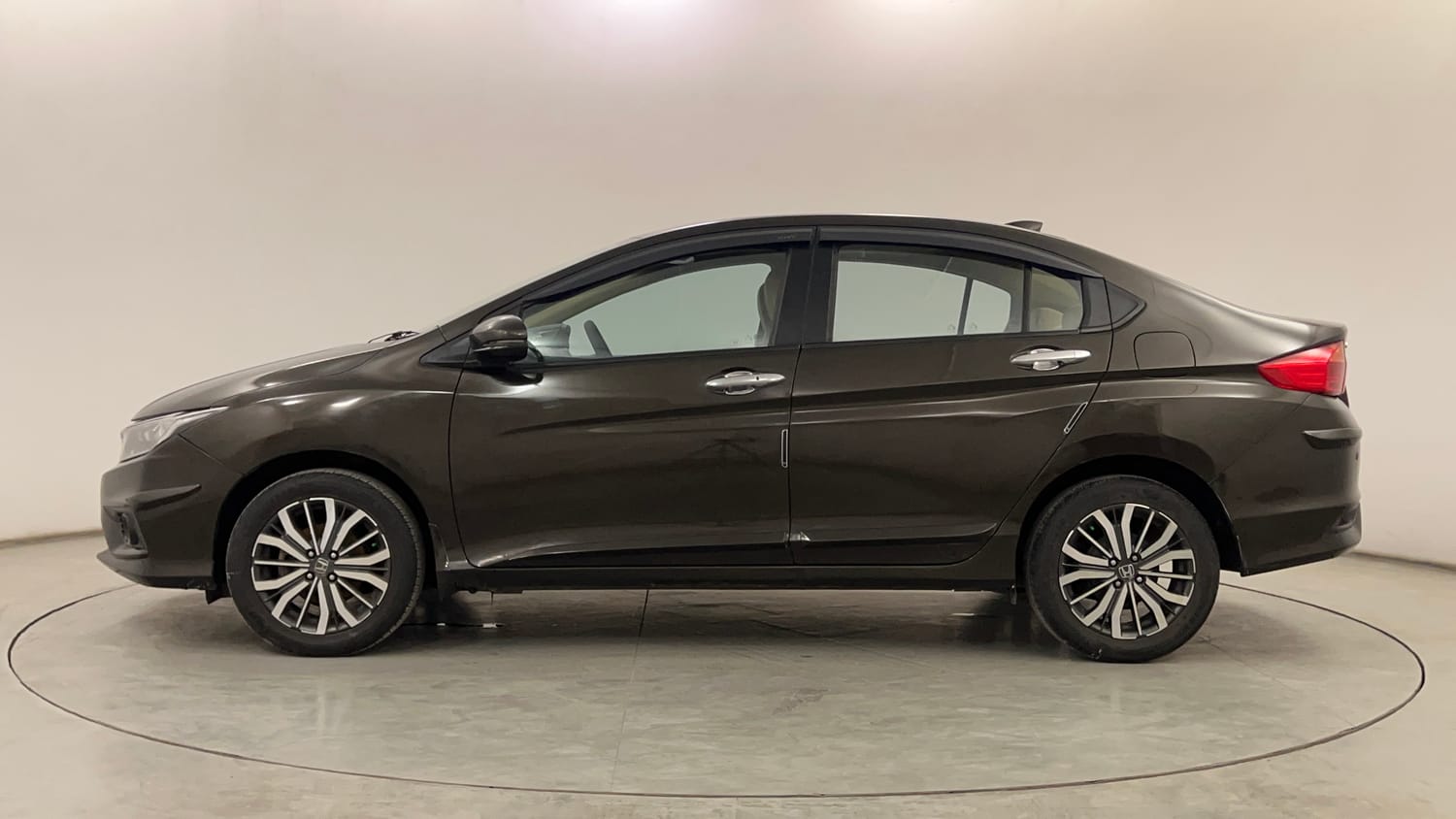 Used 2018 Honda City VX Petrol Petrol Manual exterior LEFT SIDE VIEW