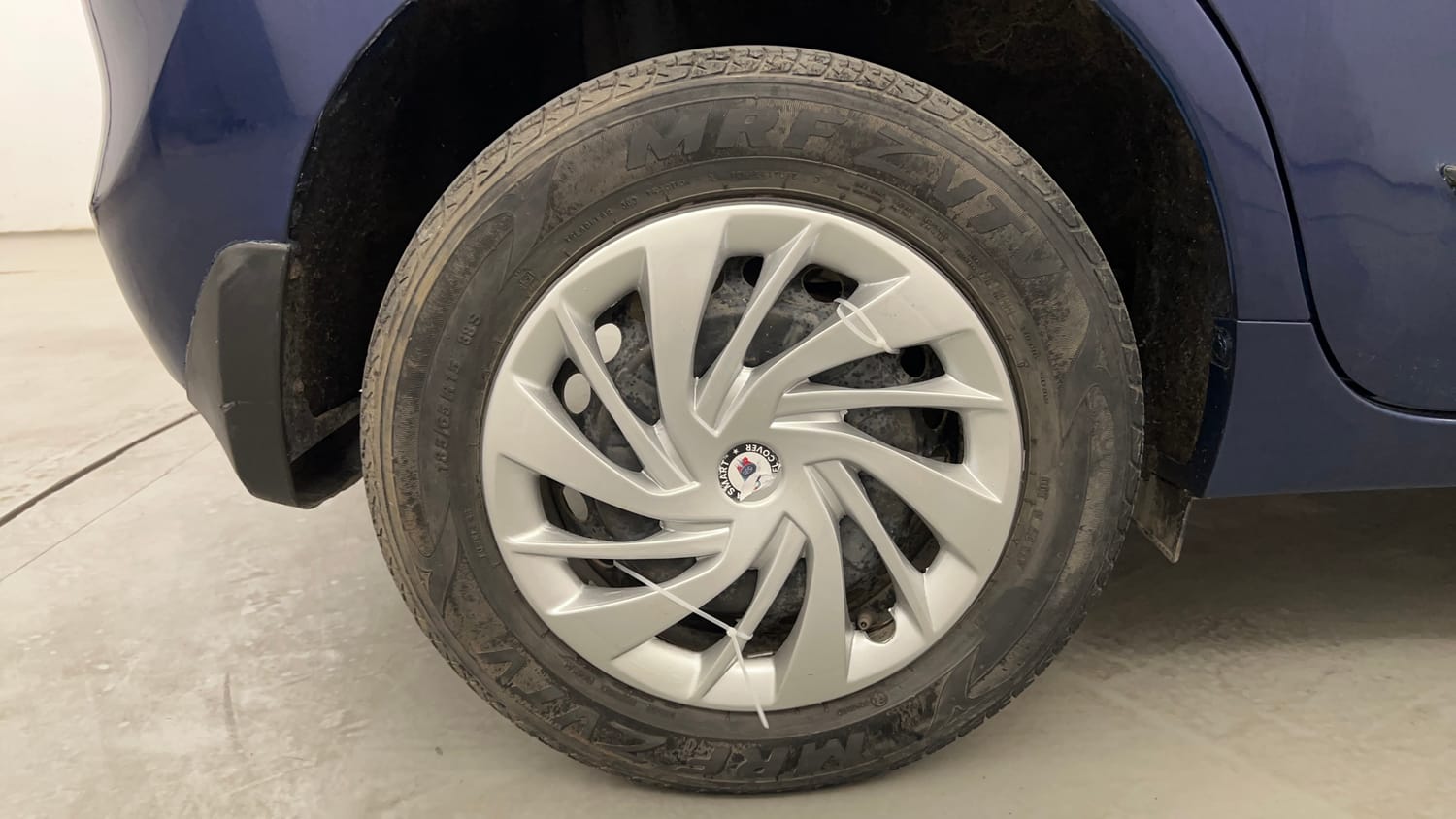 Used 2018 Maruti Suzuki Baleno Delta 1.2 Petrol Manual tyres RIGHT REAR TYRE RIM VIEW