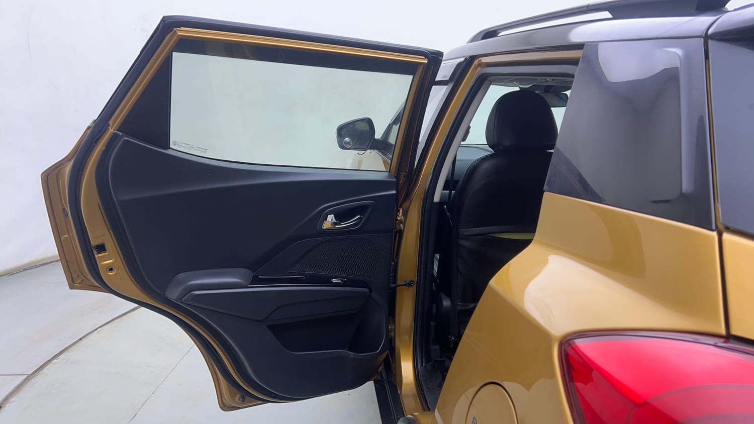 Used 2023 Mahindra XUV 300 W8 1.2 Petrol Petrol Manual interior LEFT REAR DOOR OPEN VIEW