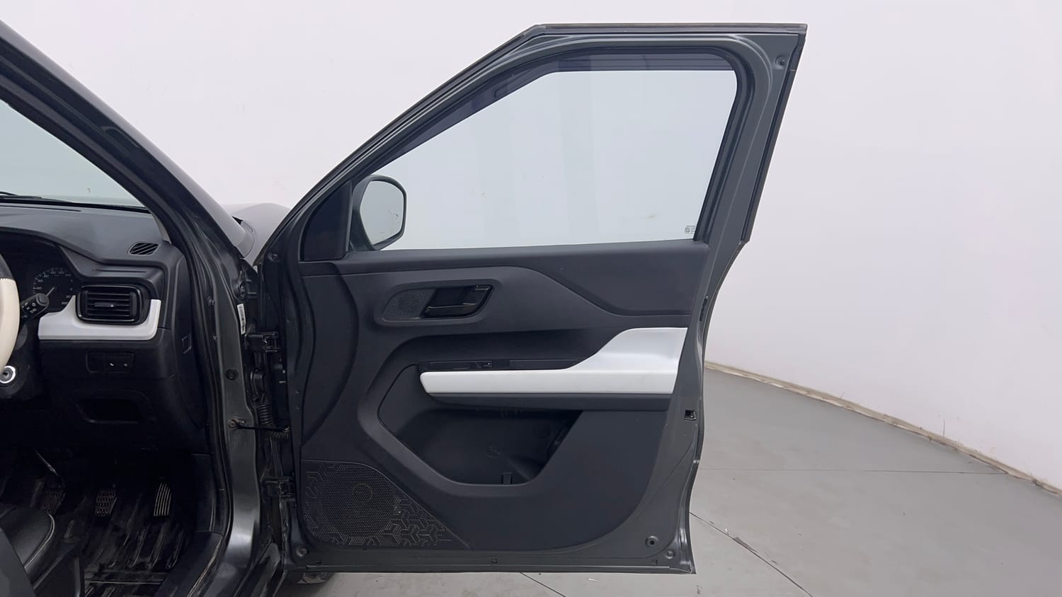 Used 2023 Tata Punch Pure MT Petrol Manual interior RIGHT FRONT DOOR OPEN VIEW