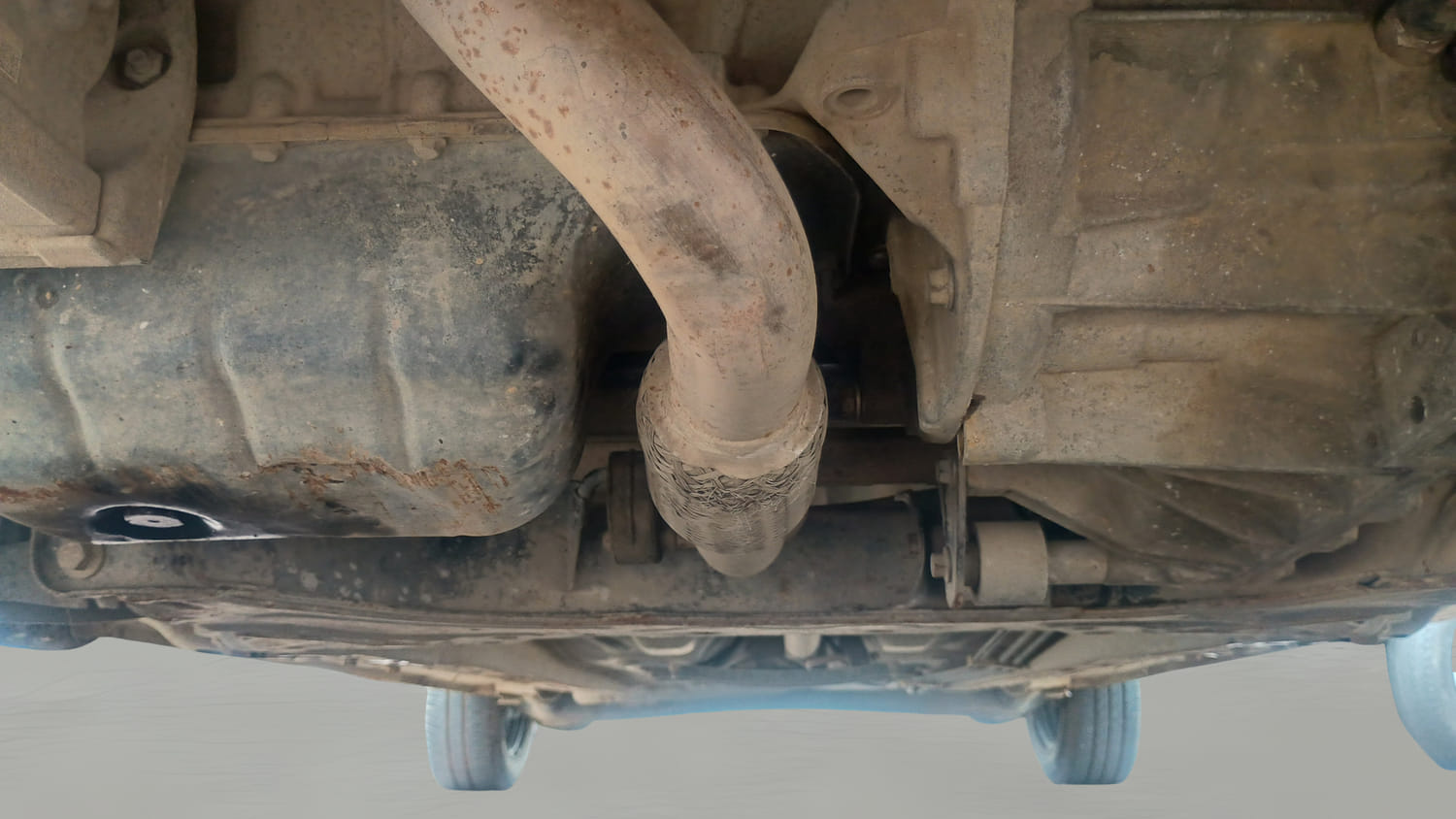 Used 2016 Ford Figo Aspire Trend 1.5 TDCi Diesel Manual extra FRONT LEFT UNDERBODY VIEW