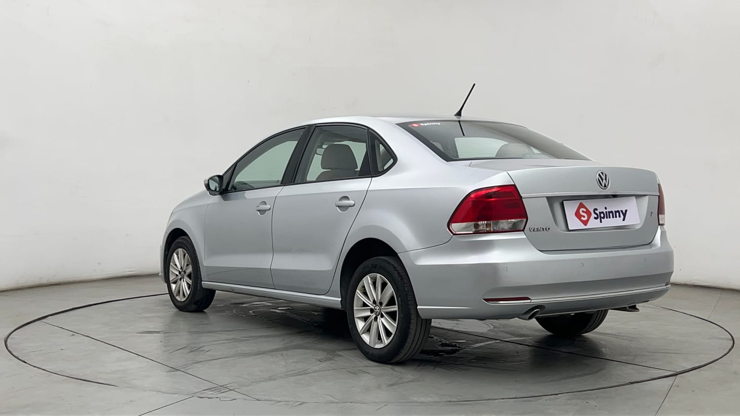 Used 2018 Volkswagen Vento Highline 1.6 (P) Petrol Manual exterior LEFT REAR CORNER VIEW