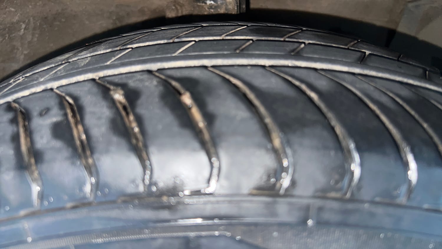 Used 2017 Maruti Suzuki Ciaz ZDi SHVS Diesel Manual tyres RIGHT FRONT TYRE TREAD VIEW
