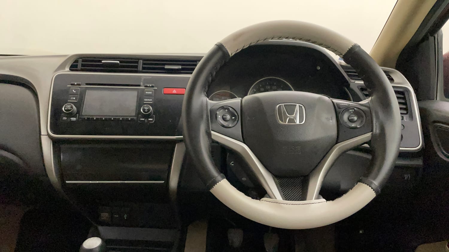 Used 2014 Honda City V Diesel Diesel Manual interior STEERING VIEW