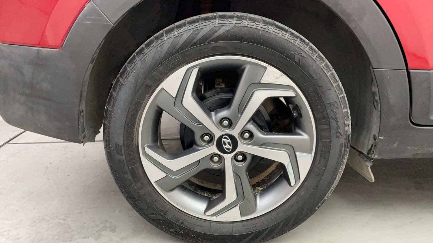 Used 2018 Hyundai Creta SX 1.6 (O) Petrol Petrol Manual tyres RIGHT REAR TYRE RIM VIEW