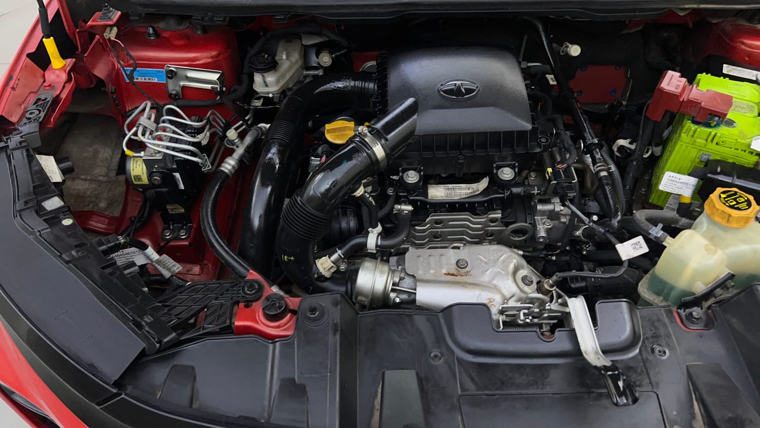 Used 2023 Tata Nexon Fearless Plus S 1.2 Revotron Petrol 7DCA DT Petrol Automatic engine ENGINE RIGHT SIDE VIEW