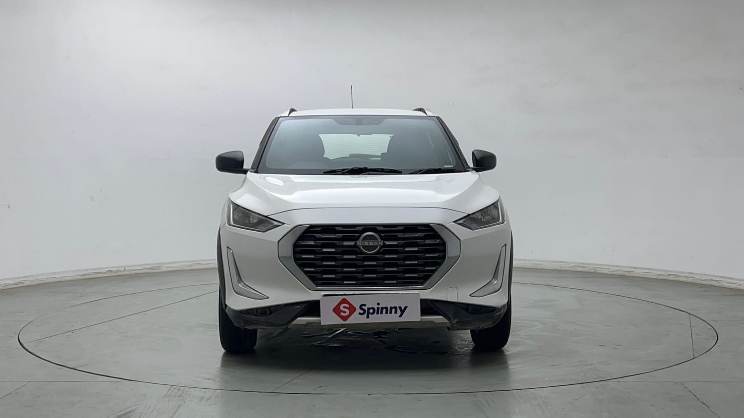 Used 2022 Nissan Magnite XE Petrol Manual exterior FRONT VIEW