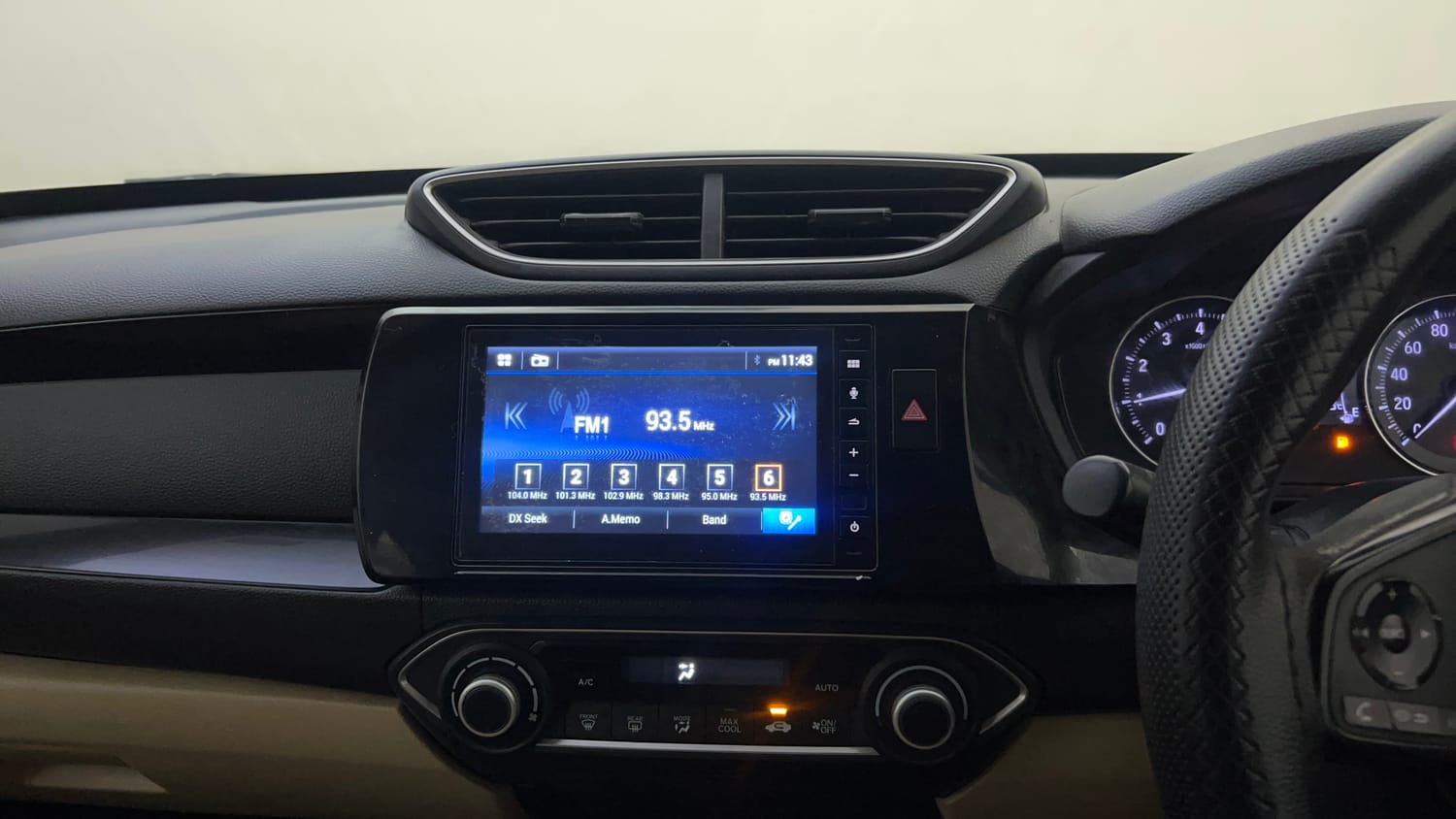 Used 2020 Honda Amaze 1.2 VX CVT Petrol Petrol Automatic top_features Integrated (in-dash) music system