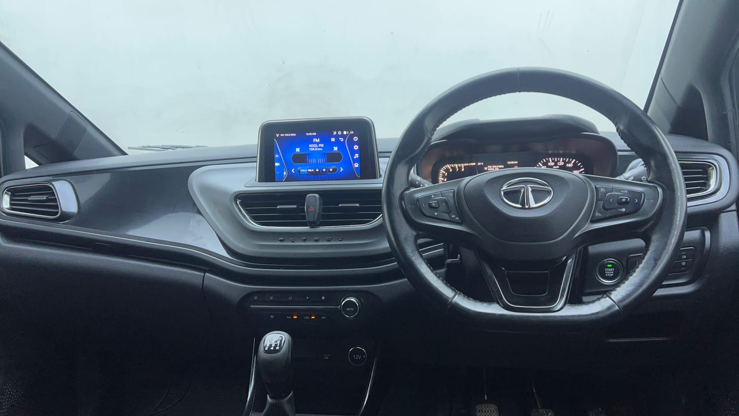 Used 2022 Tata Altroz XZ Plus Petrol Dark Edition Petrol Manual interior DASHBOARD VIEW
