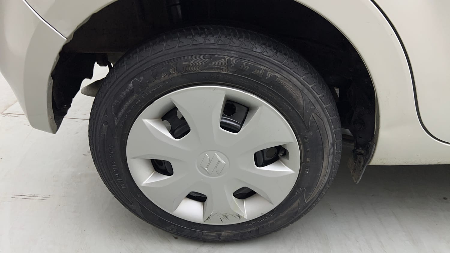Used 2019 Maruti Suzuki Wagon R VXi 1.0 Petrol Manual tyres RIGHT REAR TYRE RIM VIEW