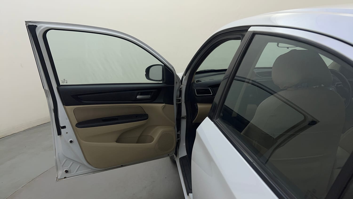 Used 2020 Honda Amaze 1.2 VX CVT Petrol Petrol Automatic interior LEFT FRONT DOOR OPEN VIEW