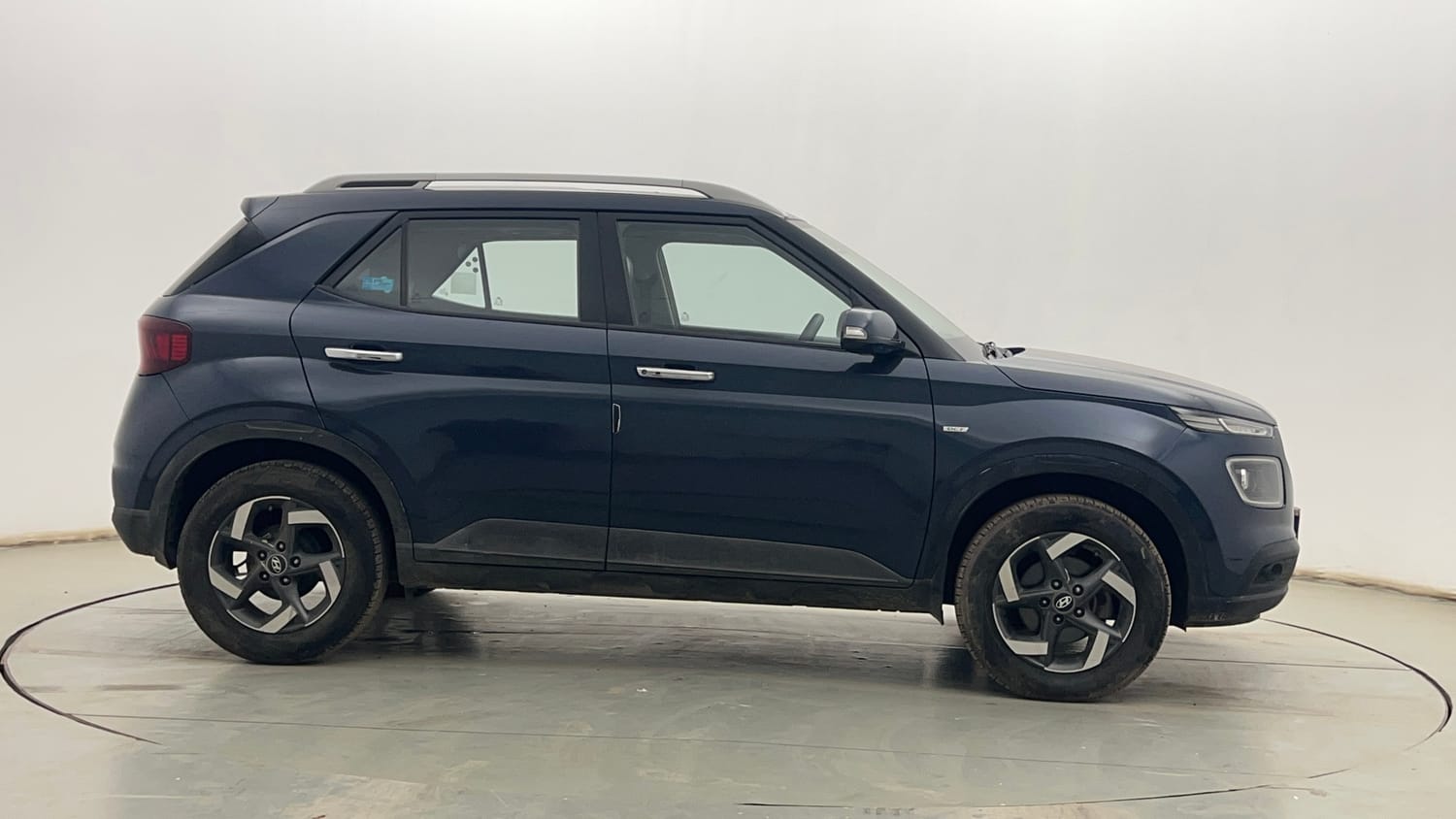 Used 2019 Hyundai Venue SX Plus 1.0 Turbo DCT Petrol Automatic exterior RIGHT SIDE VIEW