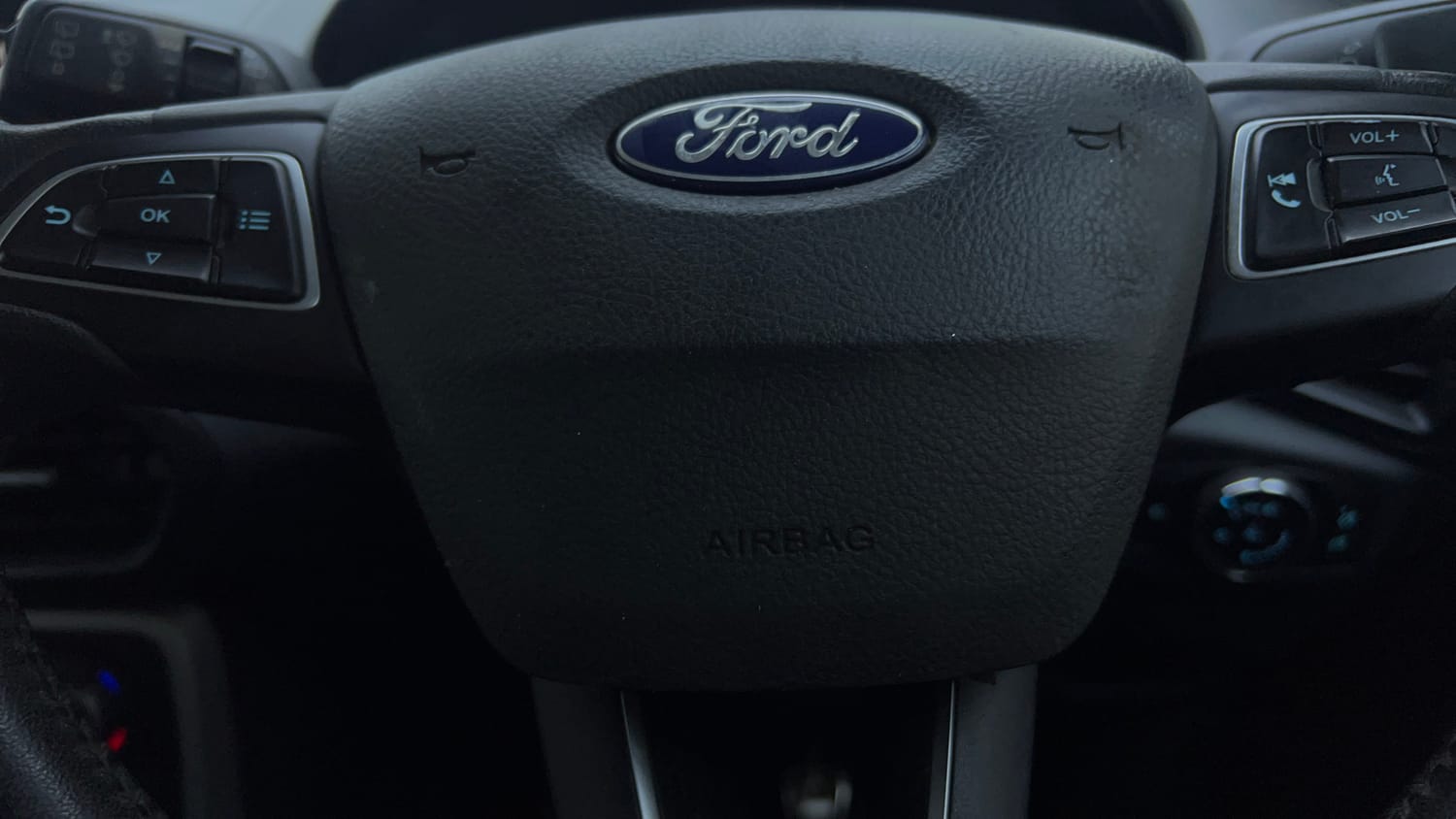 Used 2018 Ford EcoSport Titanium 1.5L Ti-VCT Petrol Manual top_features Airbags