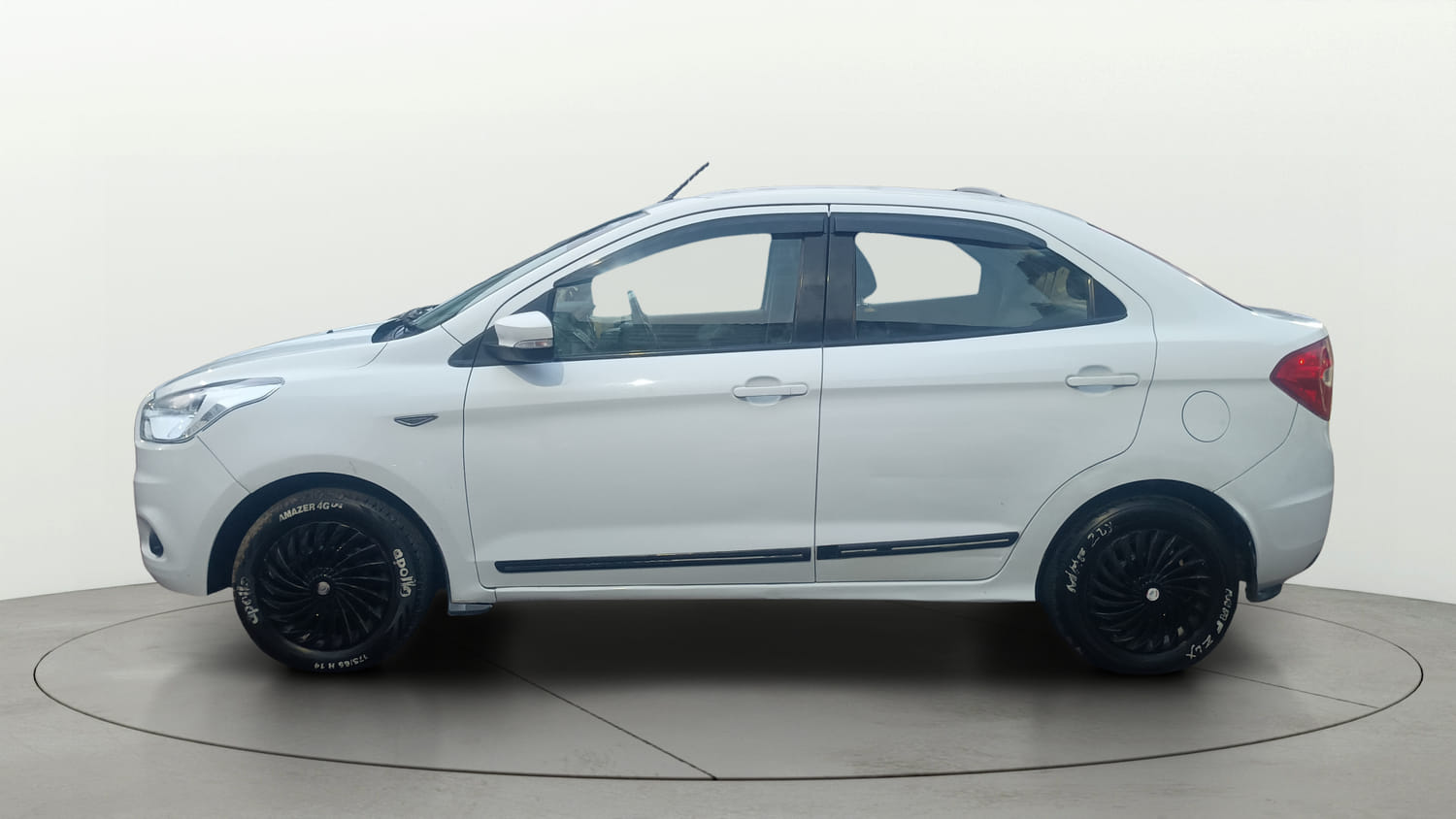 Used 2016 Ford Figo Aspire Trend 1.5 TDCi Diesel Manual exterior LEFT SIDE VIEW
