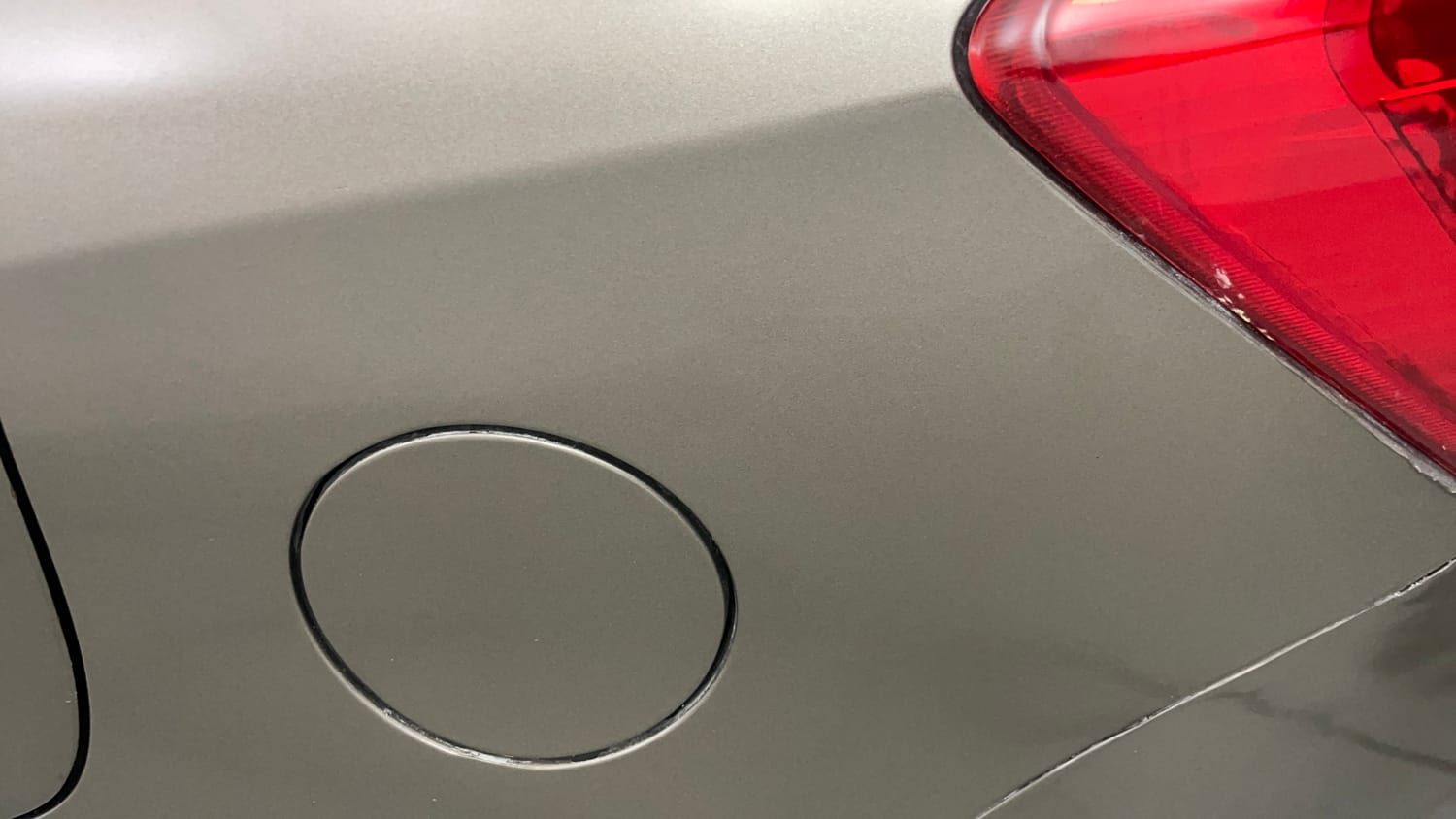 Used 2016 Maruti Suzuki Swift Dzire VXI Petrol Manual dents MINOR SCRATCH