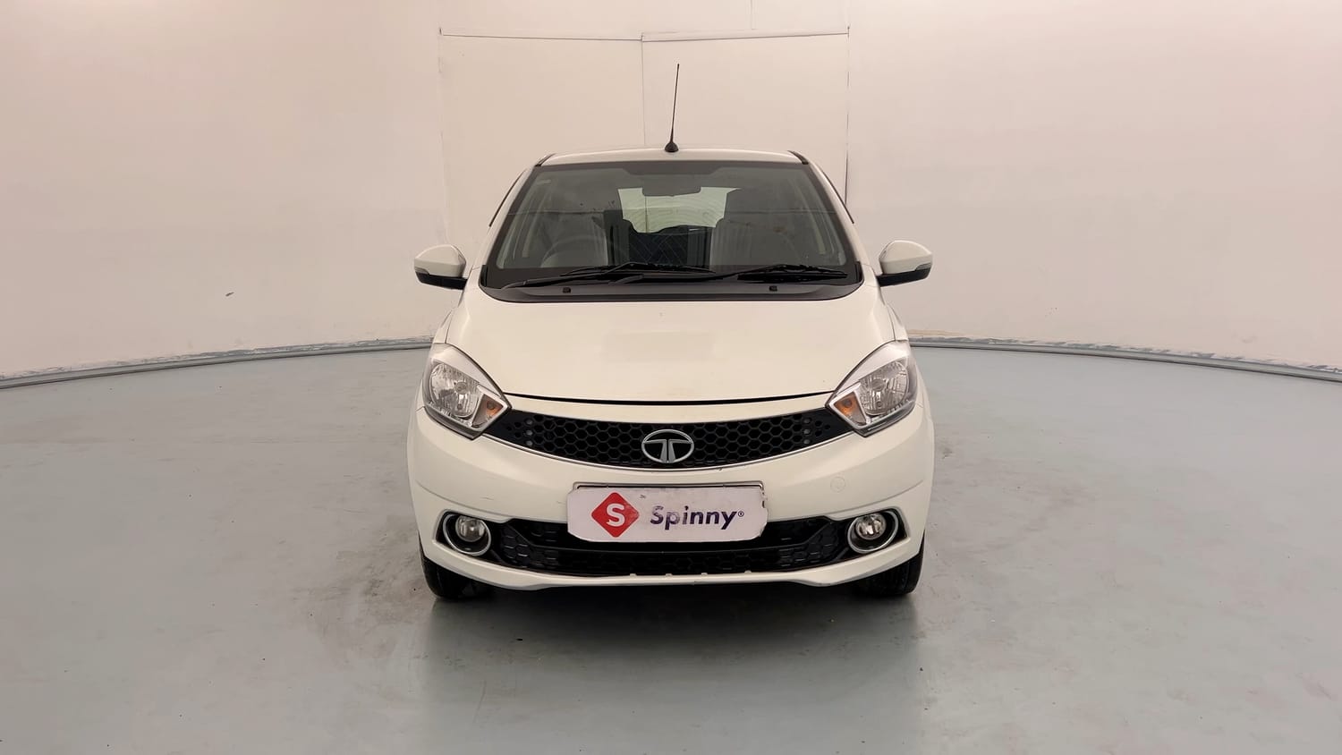 Used 2018 Tata Tiago Revotron XZ Plus Petrol Manual exterior FRONT VIEW