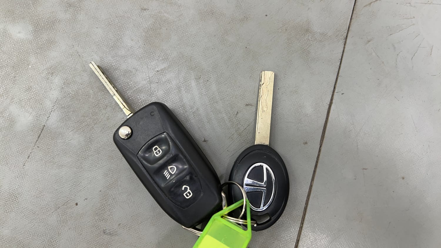 Used 2022 Tata Nexon XM Petrol Manual extra CAR KEY VIEW