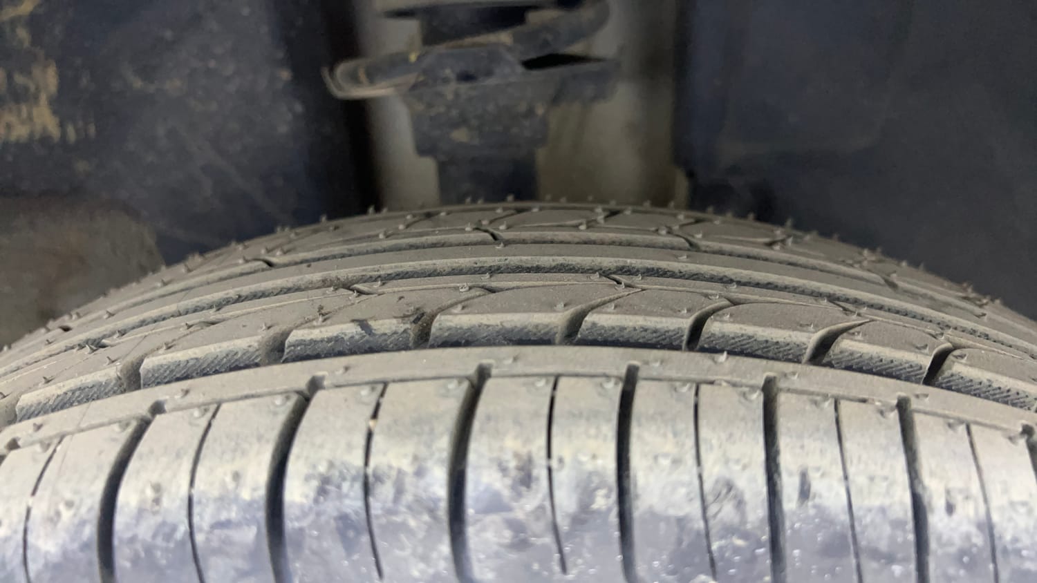 Used 2022 Renault Kwid RXT 1.0 Petrol Manual tyres RIGHT FRONT TYRE TREAD VIEW