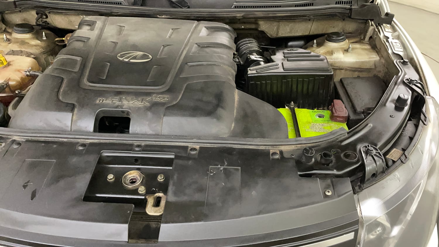 Used 2018 Mahindra XUV500 W9 AT Diesel Automatic engine ENGINE LEFT SIDE VIEW