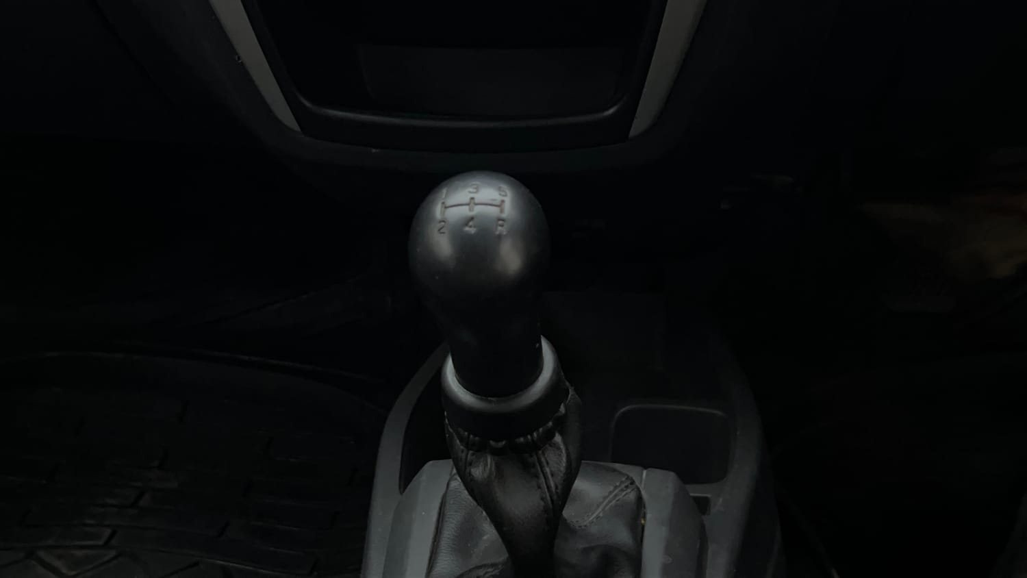 Used 2018 Maruti Suzuki Alto 800 LXi Petrol Manual interior GEAR  KNOB VIEW