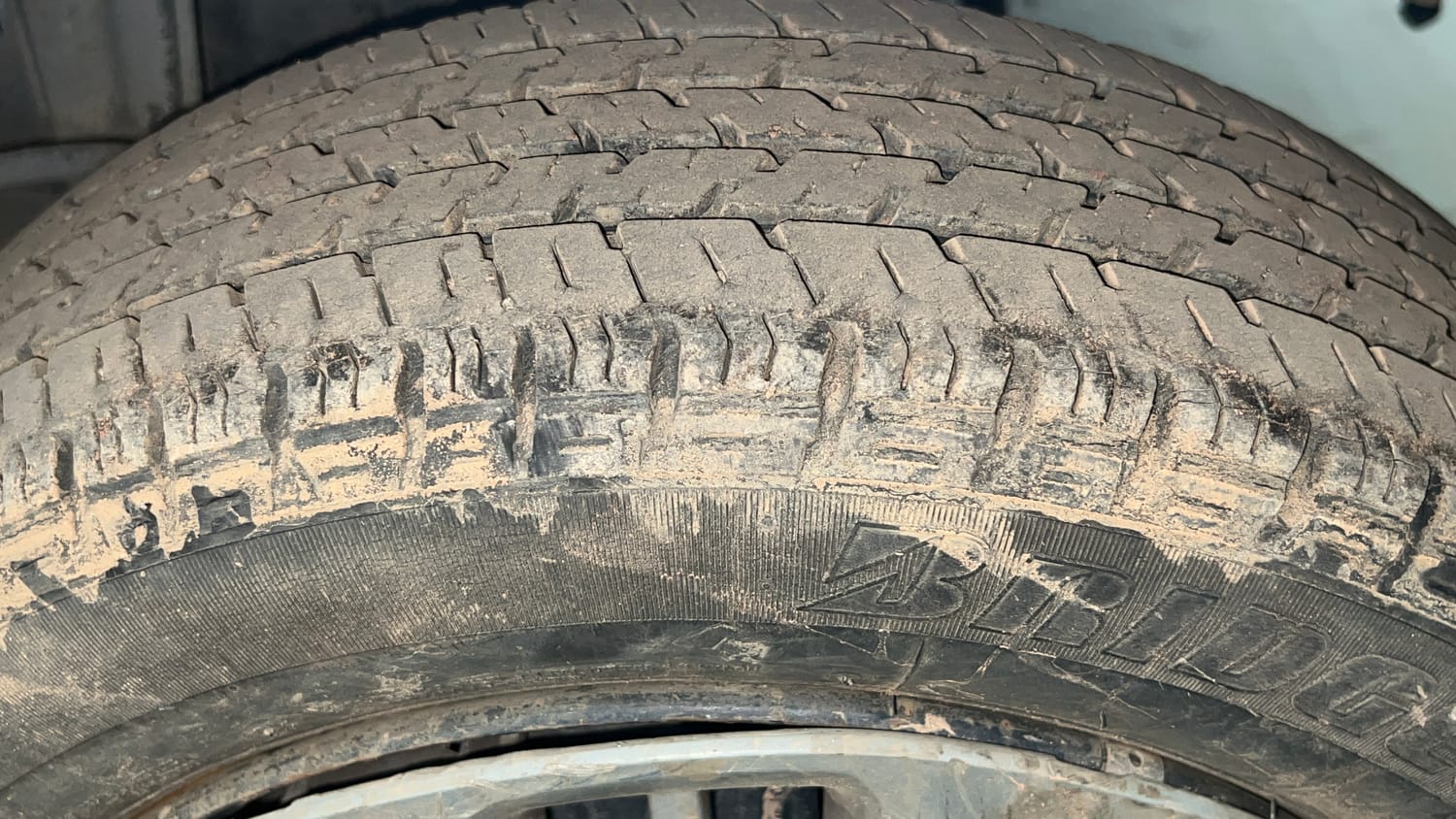 Used 2012 null Petrol Manual tyres LEFT REAR TYRE TREAD VIEW